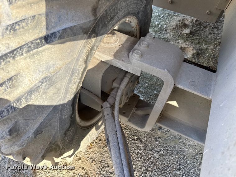 image for item NA9871 2000 MEC 4191RT scissor lift