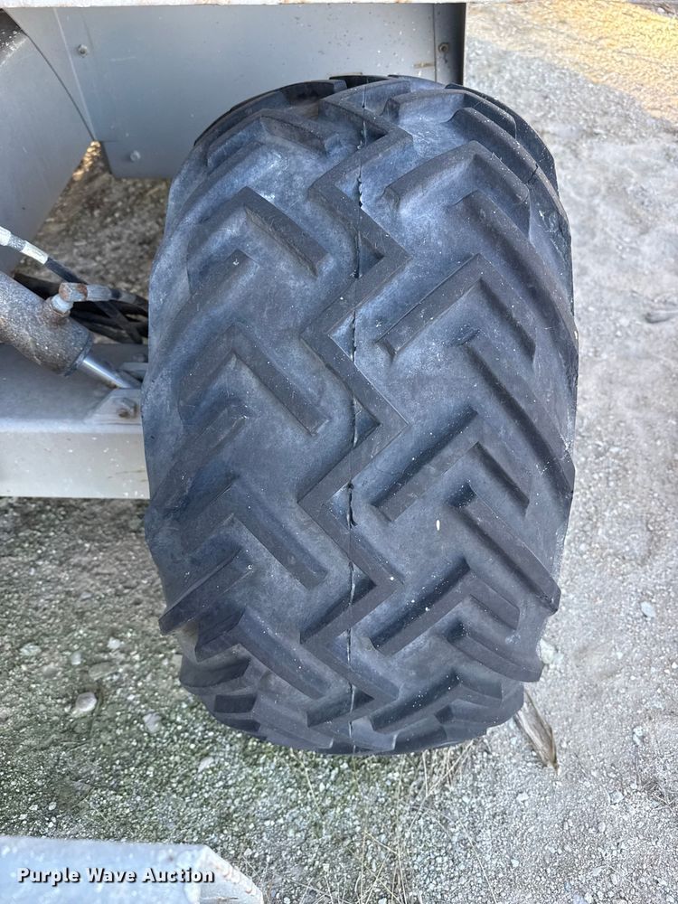 image for item NA9871 2000 MEC 4191RT scissor lift