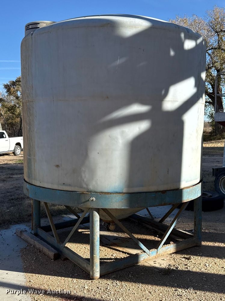 image for item NA9872 Poly tank