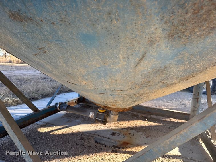 image for item NA9872 Poly tank