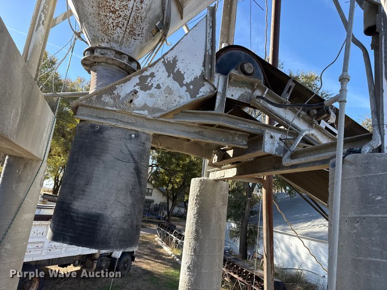 image for item NA9873 Concrete plant