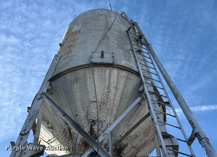 image for item NA9873 Concrete plant