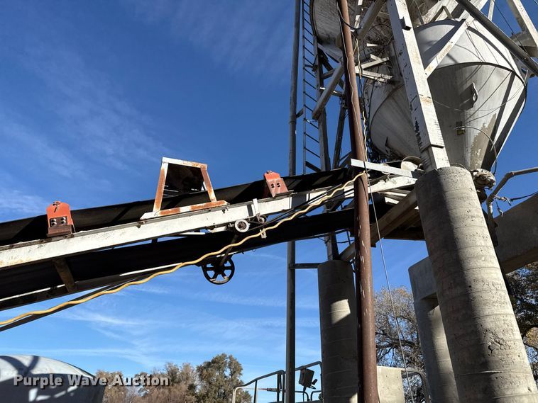 image for item NA9873 Concrete plant