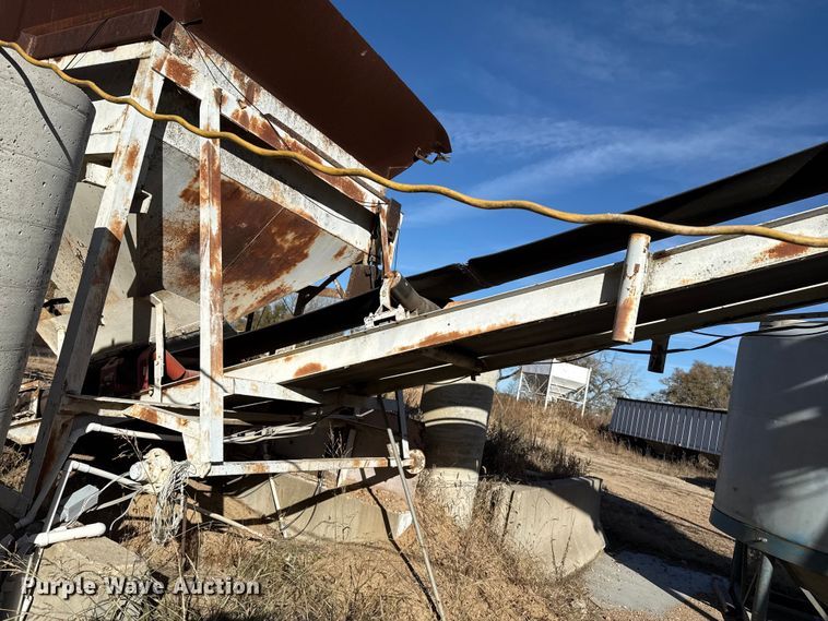 image for item NA9873 Concrete plant