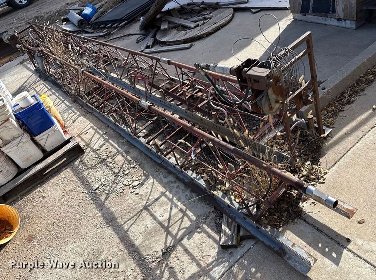 image for item NA9877 Vibratory screed