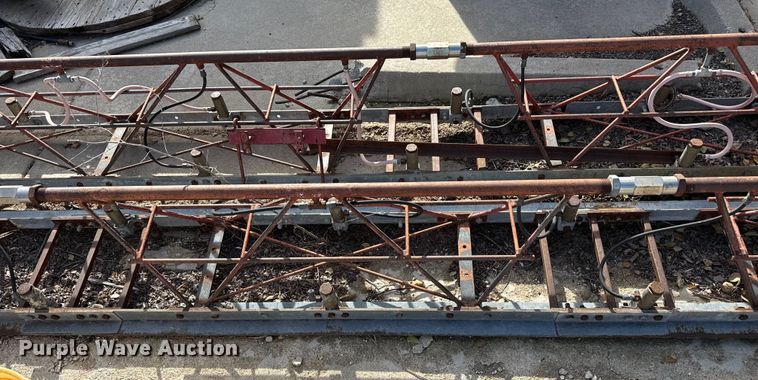 image for item NA9877 Vibratory screed