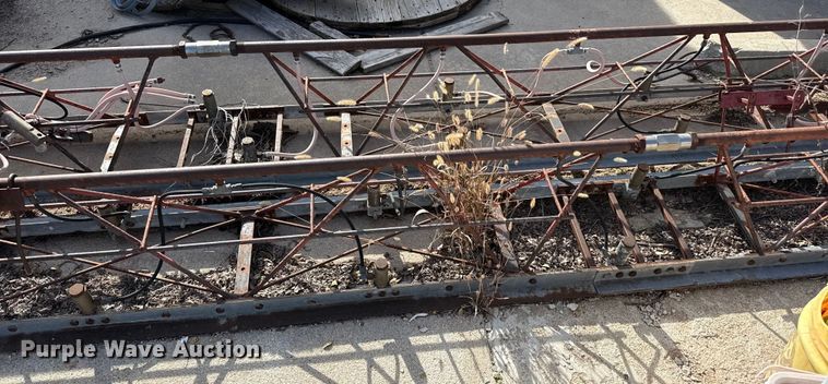 image for item NA9877 Vibratory screed