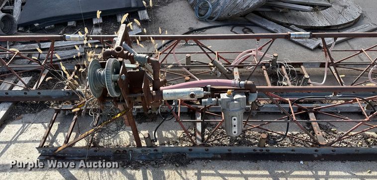 image for item NA9877 Vibratory screed