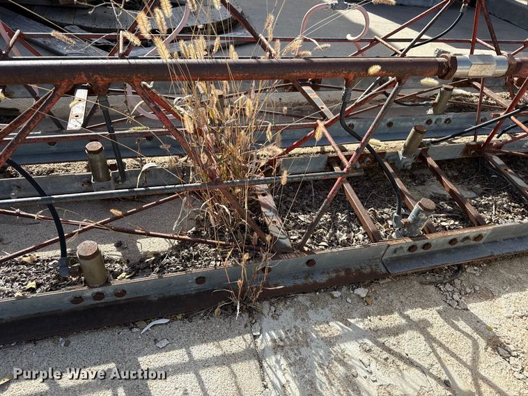 image for item NA9877 Vibratory screed