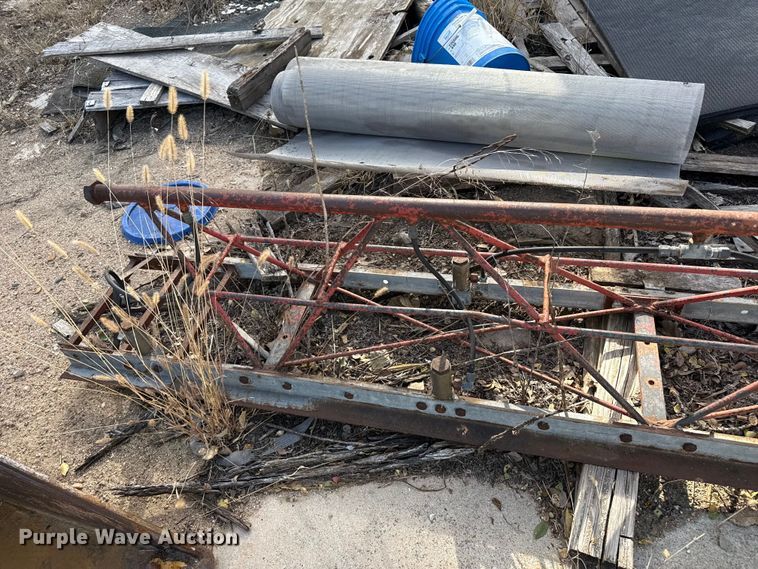 image for item NA9877 Vibratory screed