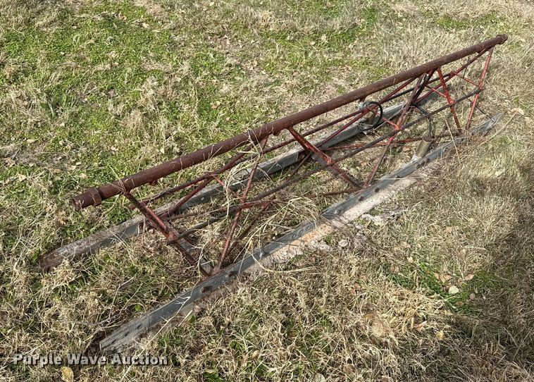 image for item NA9877 Vibratory screed