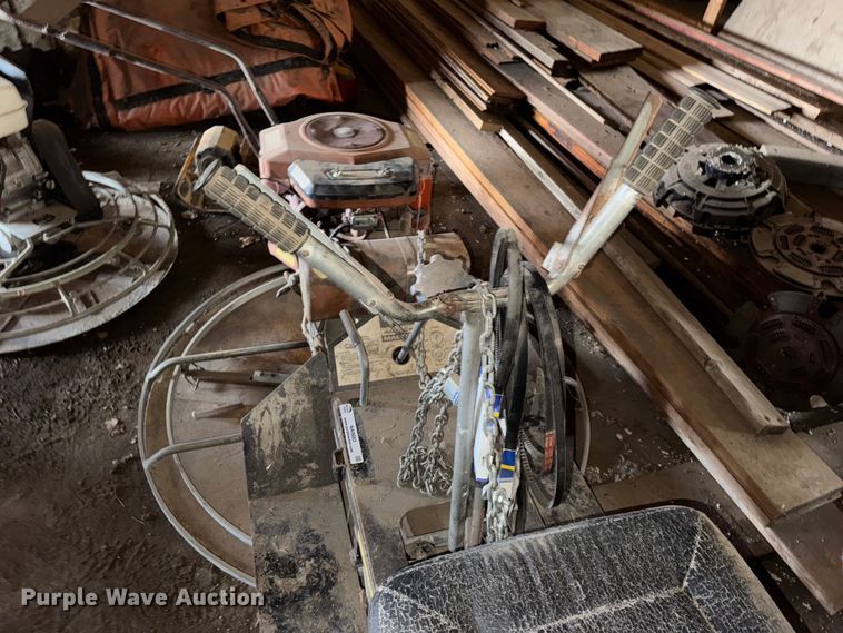 image for item NA9883 Arrow Master RF2B4-18 power trowel