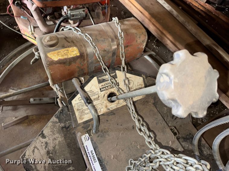 image for item NA9883 Arrow Master RF2B4-18 power trowel