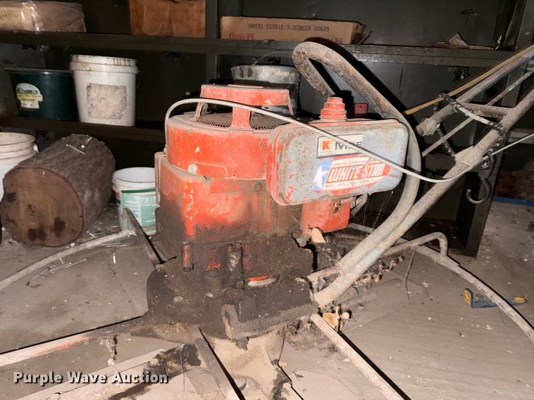 image for item NA9886 (2) White Star power trowels