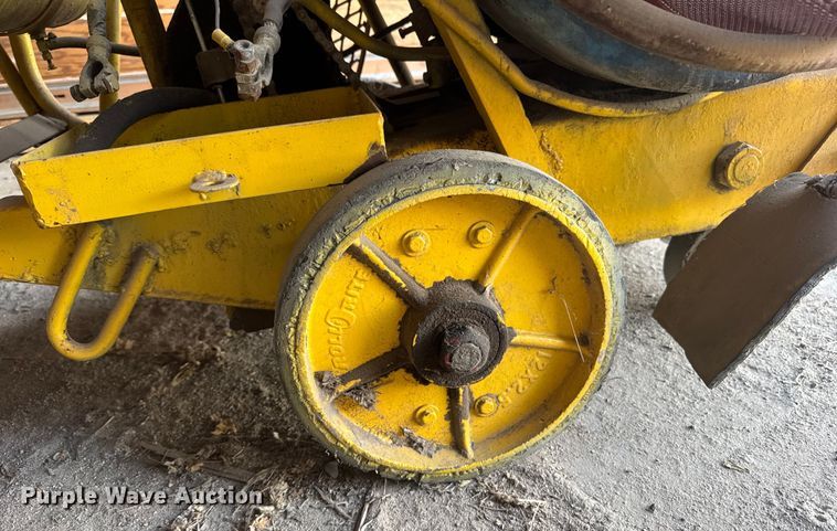 image for item NA9888 Concrete saw