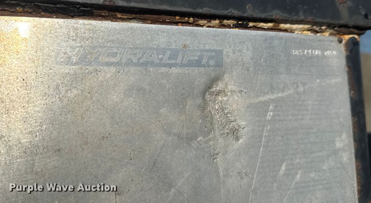 image for item NA9889 1979 Ford 8000 crane truck