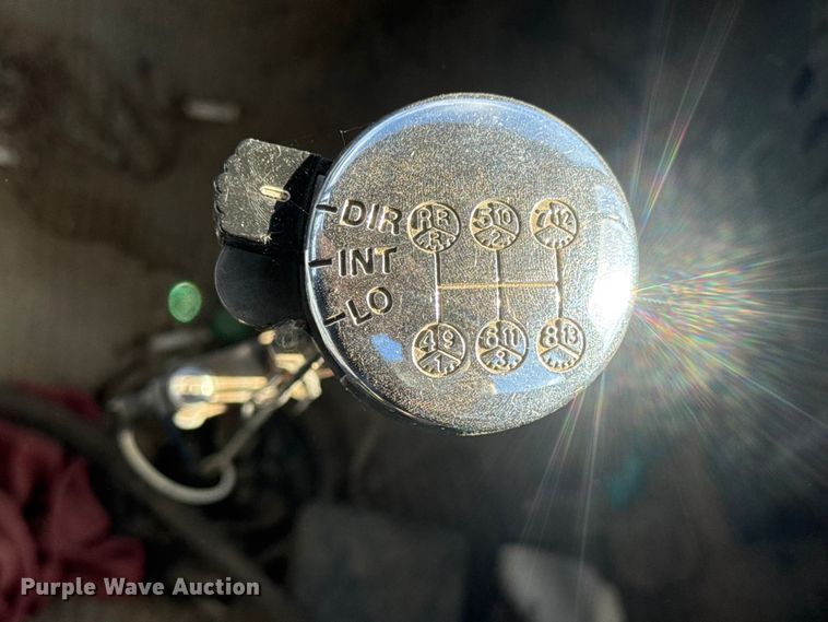 image for item NA9889 1979 Ford 8000 crane truck