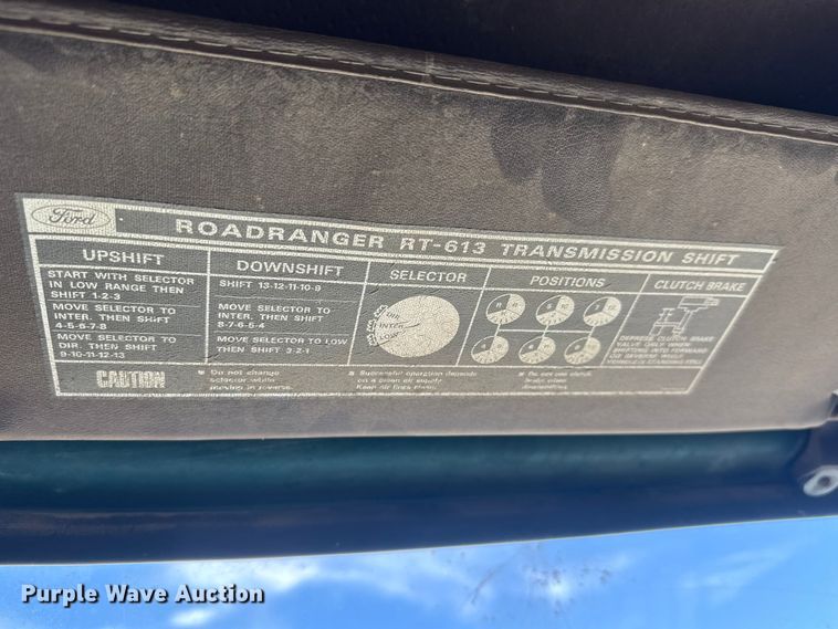 image for item NA9889 1979 Ford 8000 crane truck