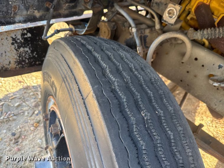 image for item NA9889 1979 Ford 8000 crane truck