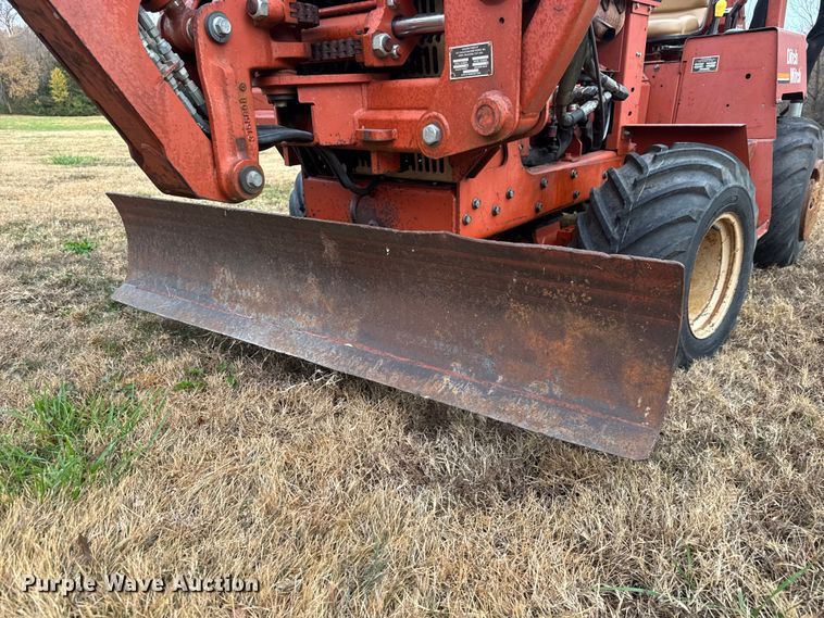image for item NA9936 2000 Ditch Witch 3700 trencher