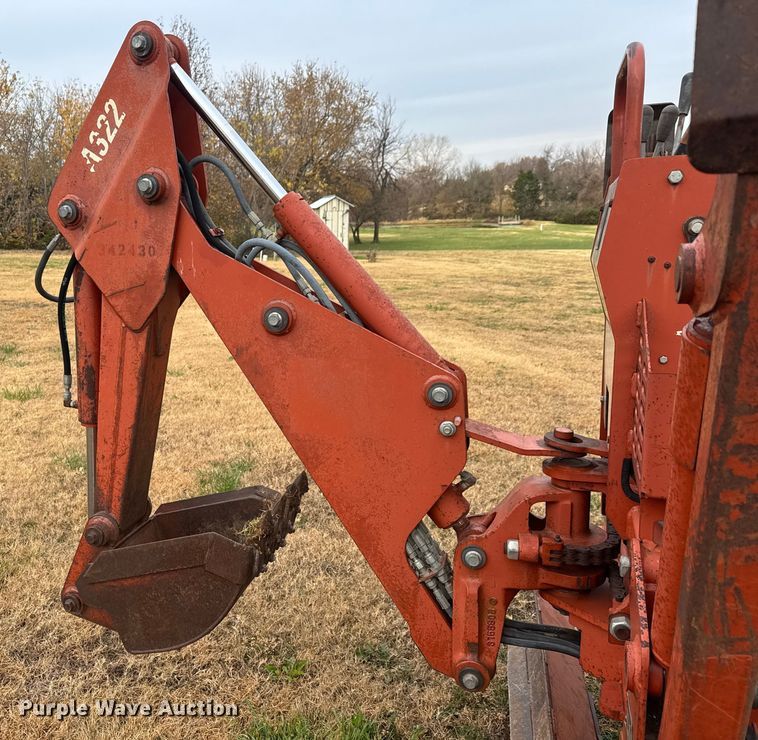 image for item NA9936 2000 Ditch Witch 3700 trencher