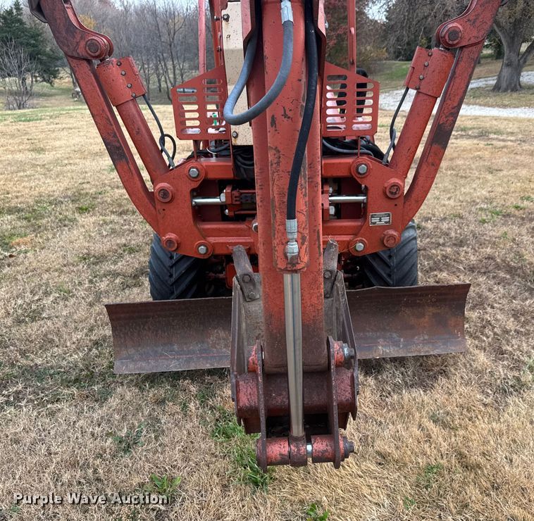 image for item NA9936 2000 Ditch Witch 3700 trencher