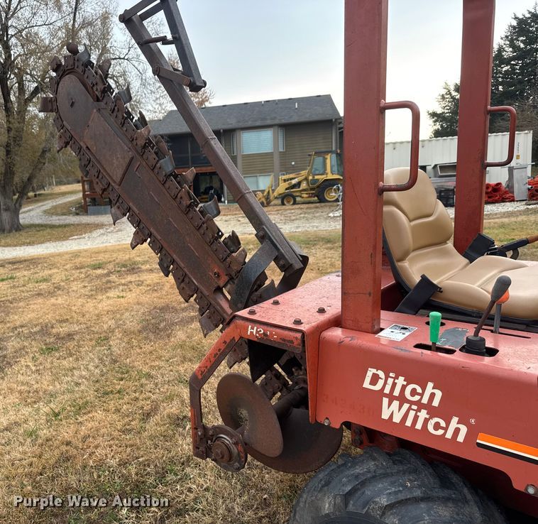 image for item NA9936 2000 Ditch Witch 3700 trencher