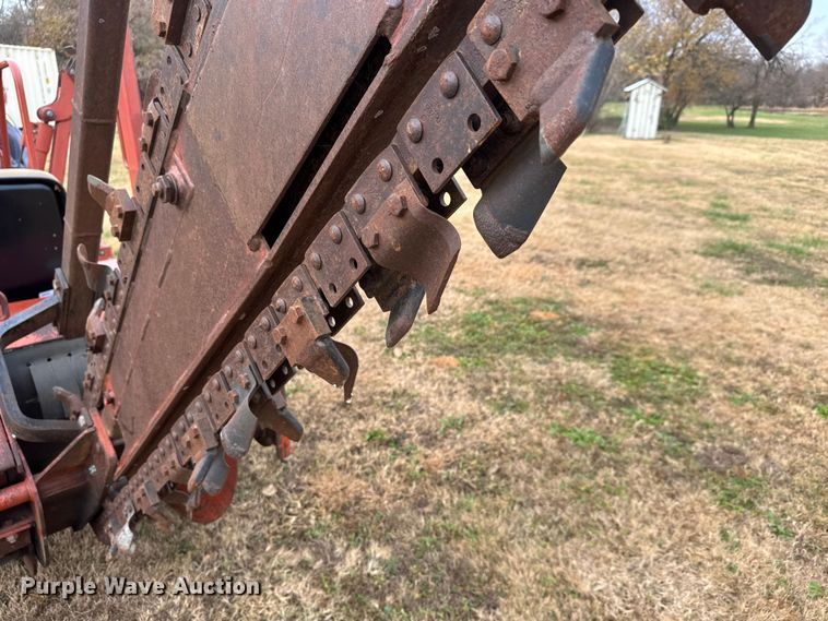 image for item NA9936 2000 Ditch Witch 3700 trencher