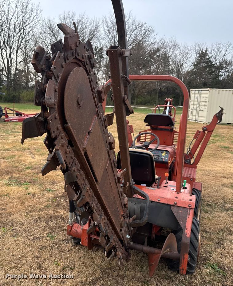 image for item NA9936 2000 Ditch Witch 3700 trencher