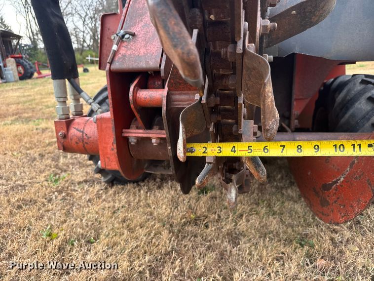 image for item NA9936 2000 Ditch Witch 3700 trencher