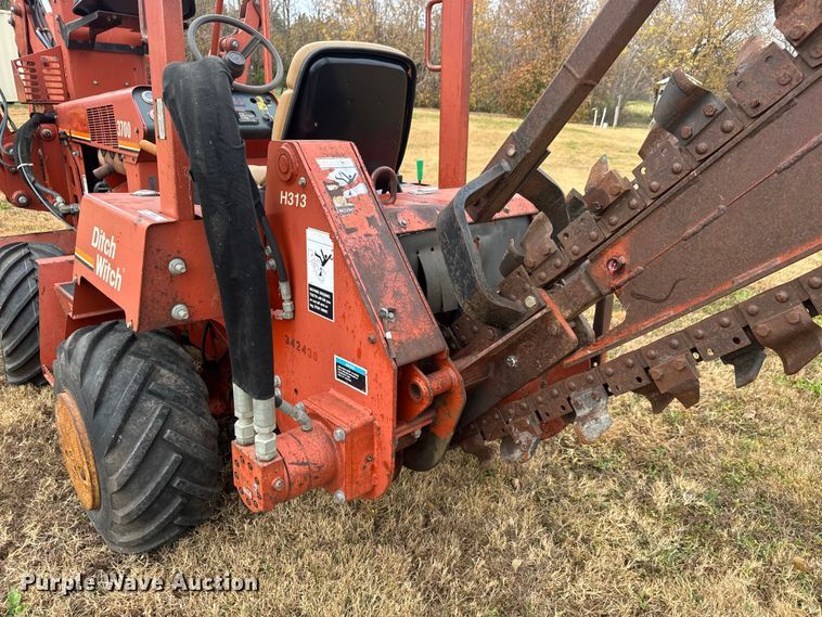 image for item NA9936 2000 Ditch Witch 3700 trencher