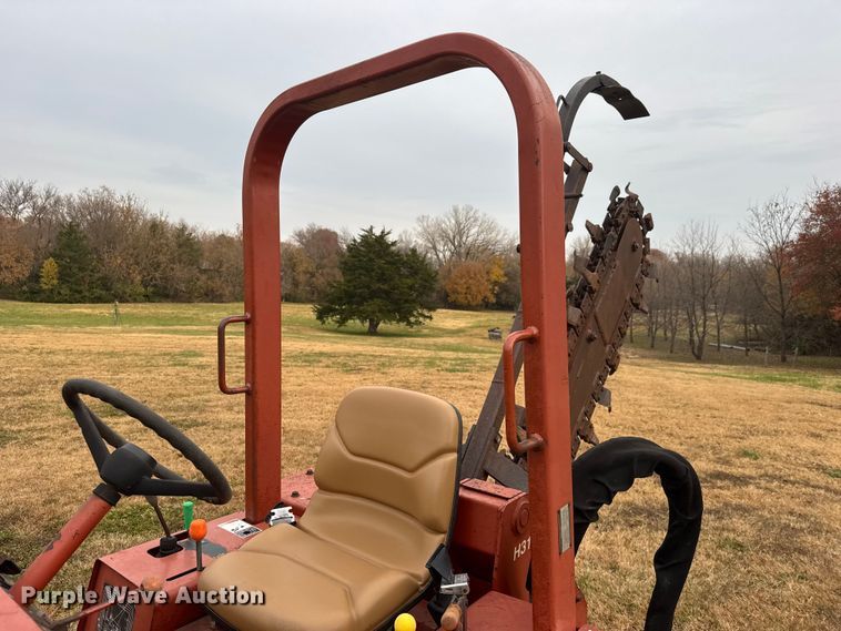 image for item NA9936 2000 Ditch Witch 3700 trencher