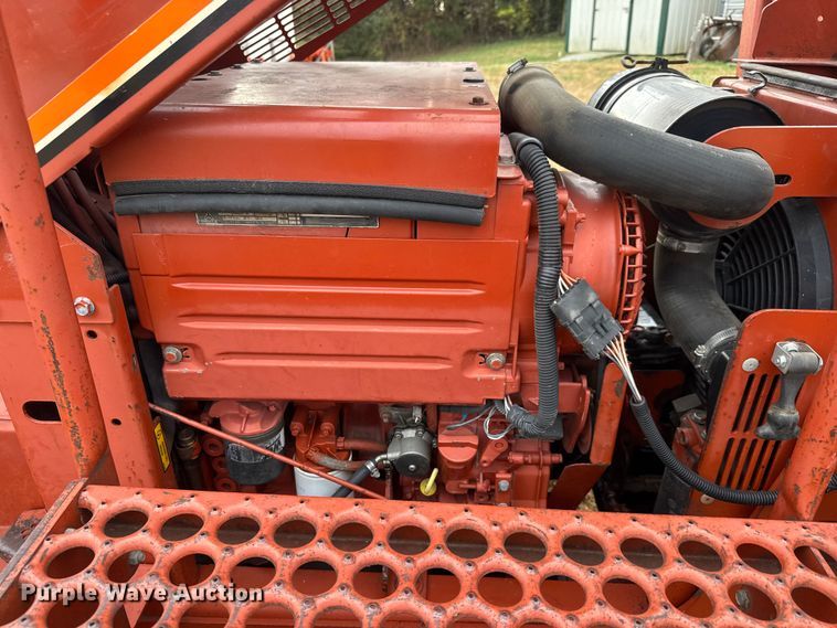 image for item NA9936 2000 Ditch Witch 3700 trencher