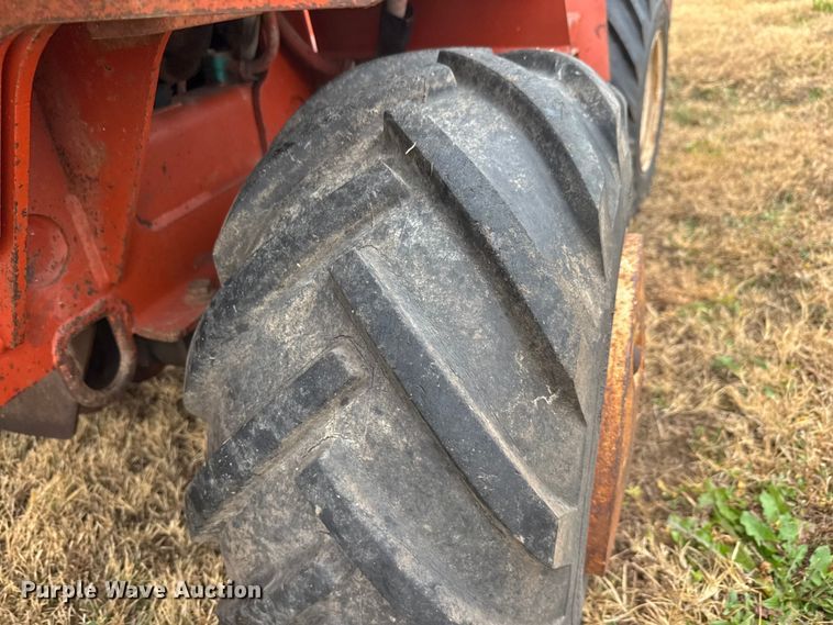 image for item NA9936 2000 Ditch Witch 3700 trencher