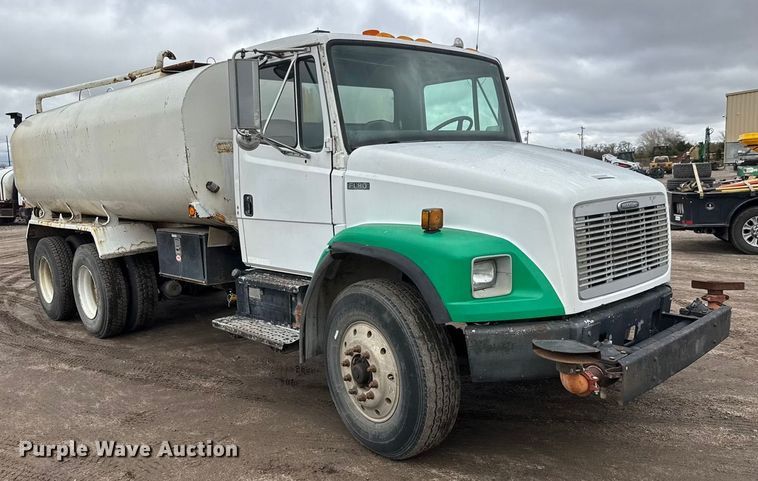image for item NA9957 1999 Freightliner FL80 water truck