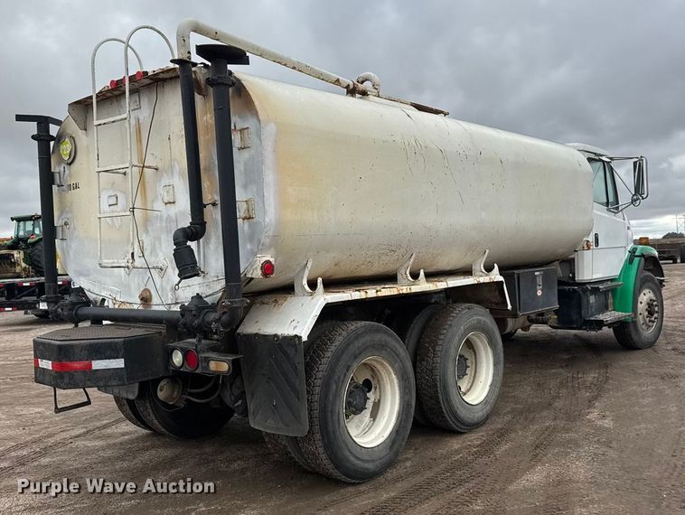 image for item NA9957 1999 Freightliner FL80 water truck