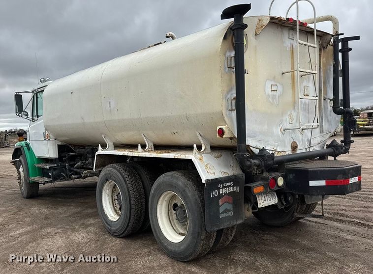 image for item NA9957 1999 Freightliner FL80 water truck
