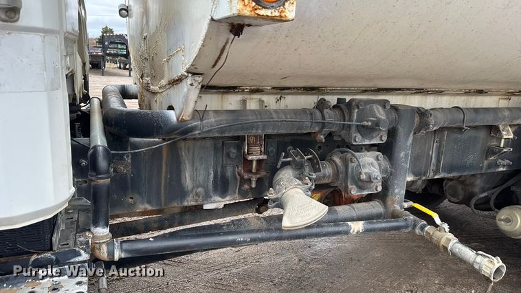 image for item NA9957 1999 Freightliner FL80 water truck