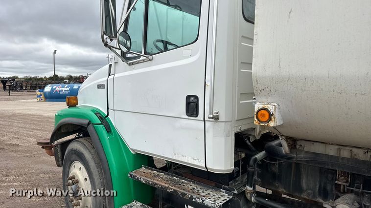image for item NA9957 1999 Freightliner FL80 water truck