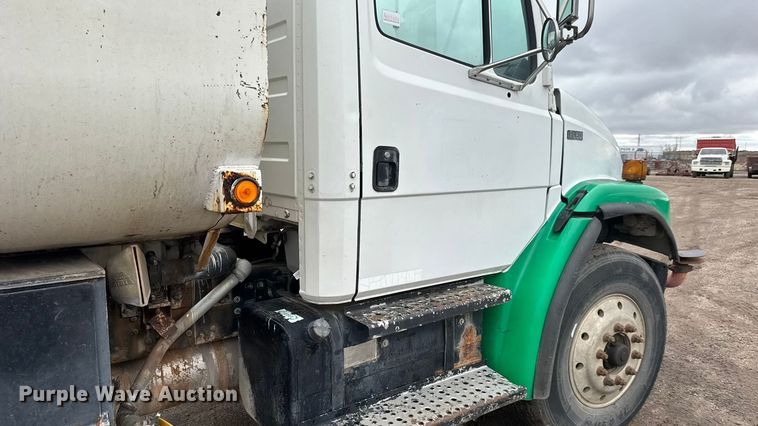 image for item NA9957 1999 Freightliner FL80 water truck