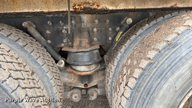 image for item NA9957 1999 Freightliner FL80 water truck