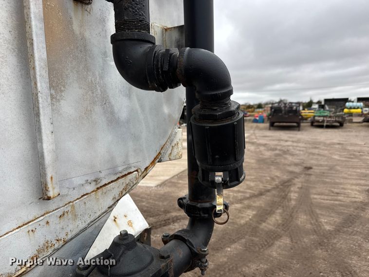 image for item NA9957 1999 Freightliner FL80 water truck