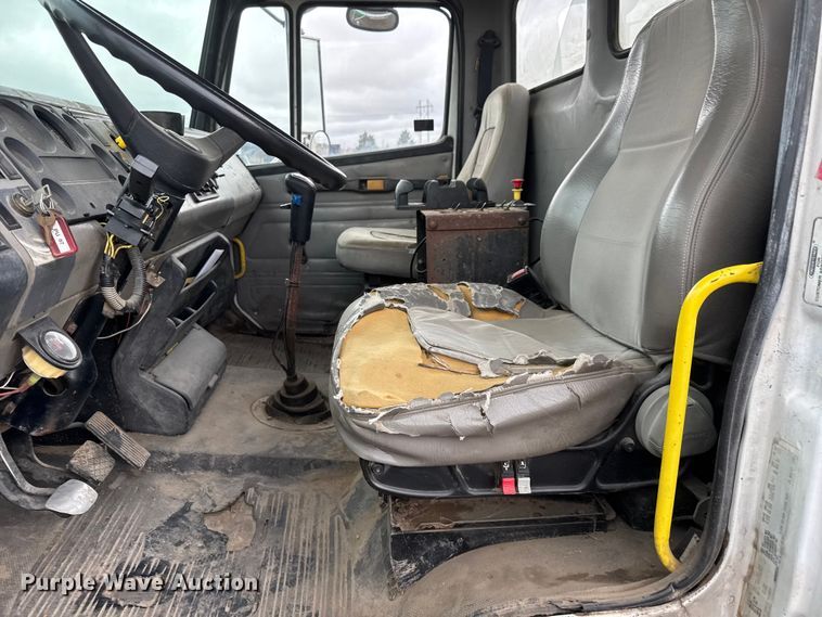 image for item NA9957 1999 Freightliner FL80 water truck