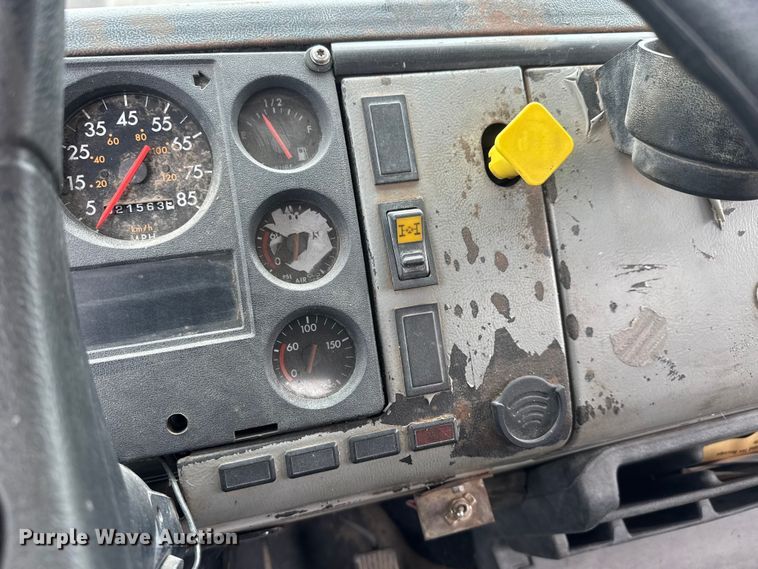 image for item NA9957 1999 Freightliner FL80 water truck