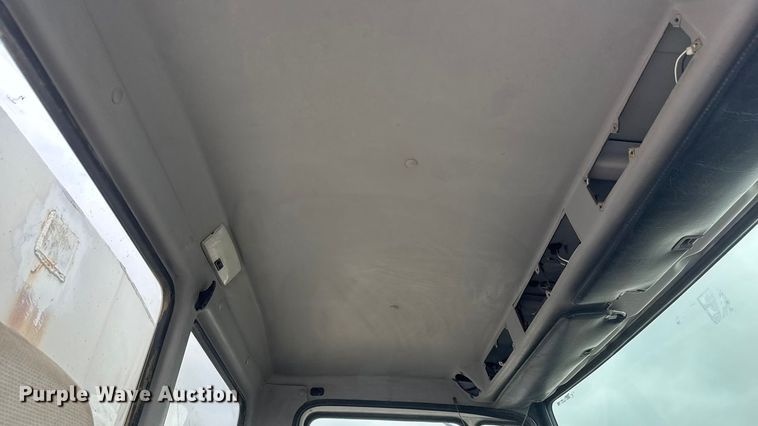 image for item NA9957 1999 Freightliner FL80 water truck