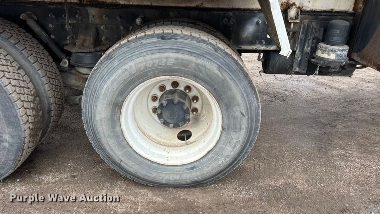 image for item NA9957 1999 Freightliner FL80 water truck