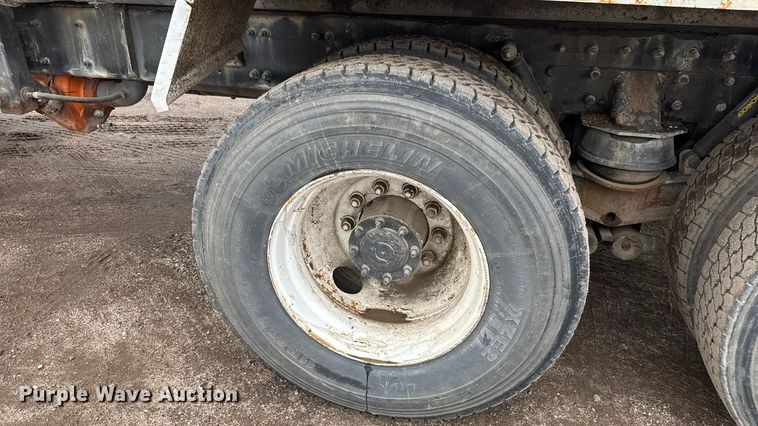 image for item NA9957 1999 Freightliner FL80 water truck