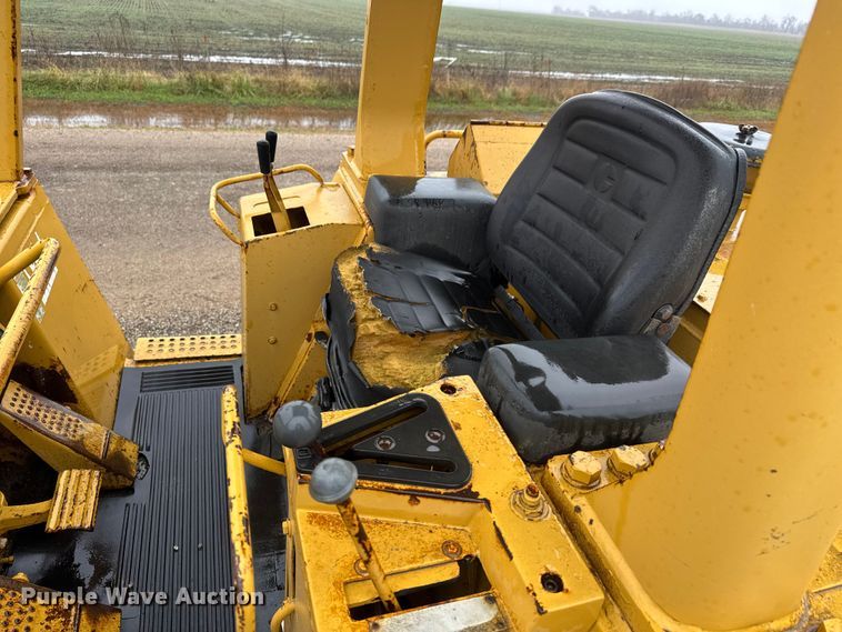 image for item NA9974 1989 Caterpillar 963 track loader