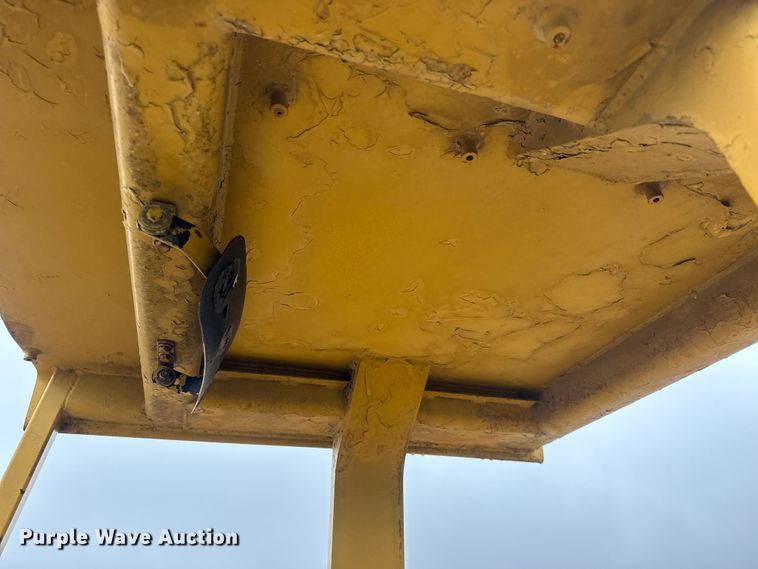 image for item NA9974 1989 Caterpillar 963 track loader