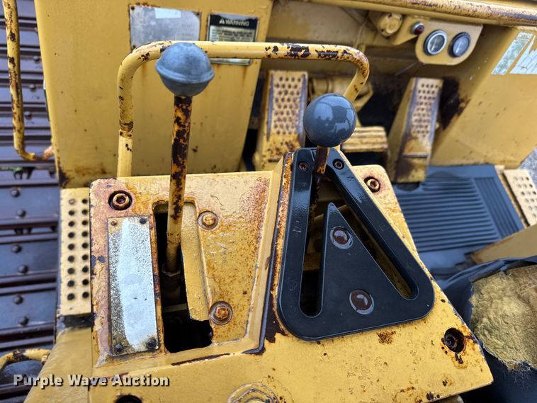 image for item NA9974 1989 Caterpillar 963 track loader
